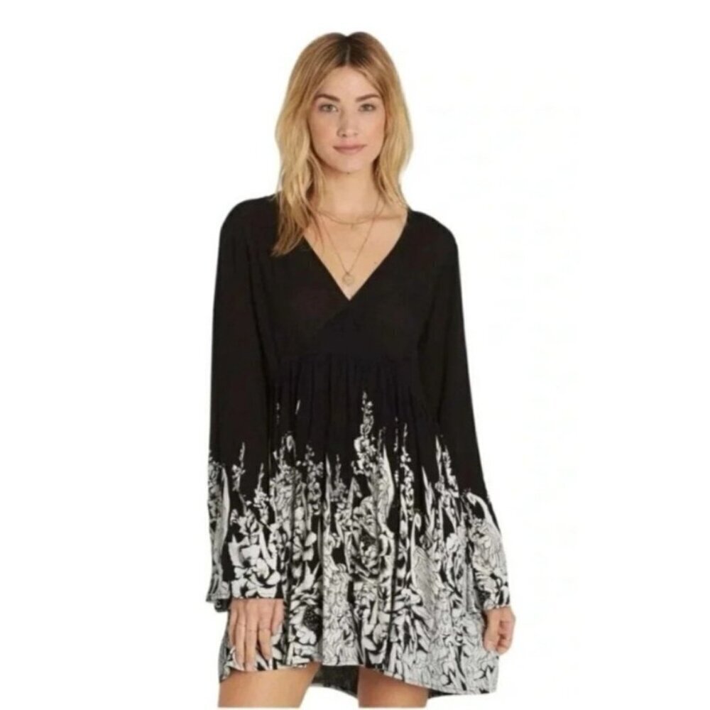 Billabong Small Boho Hippie Flare Sleeve Smocked Flowy Lightweight Mini Dress